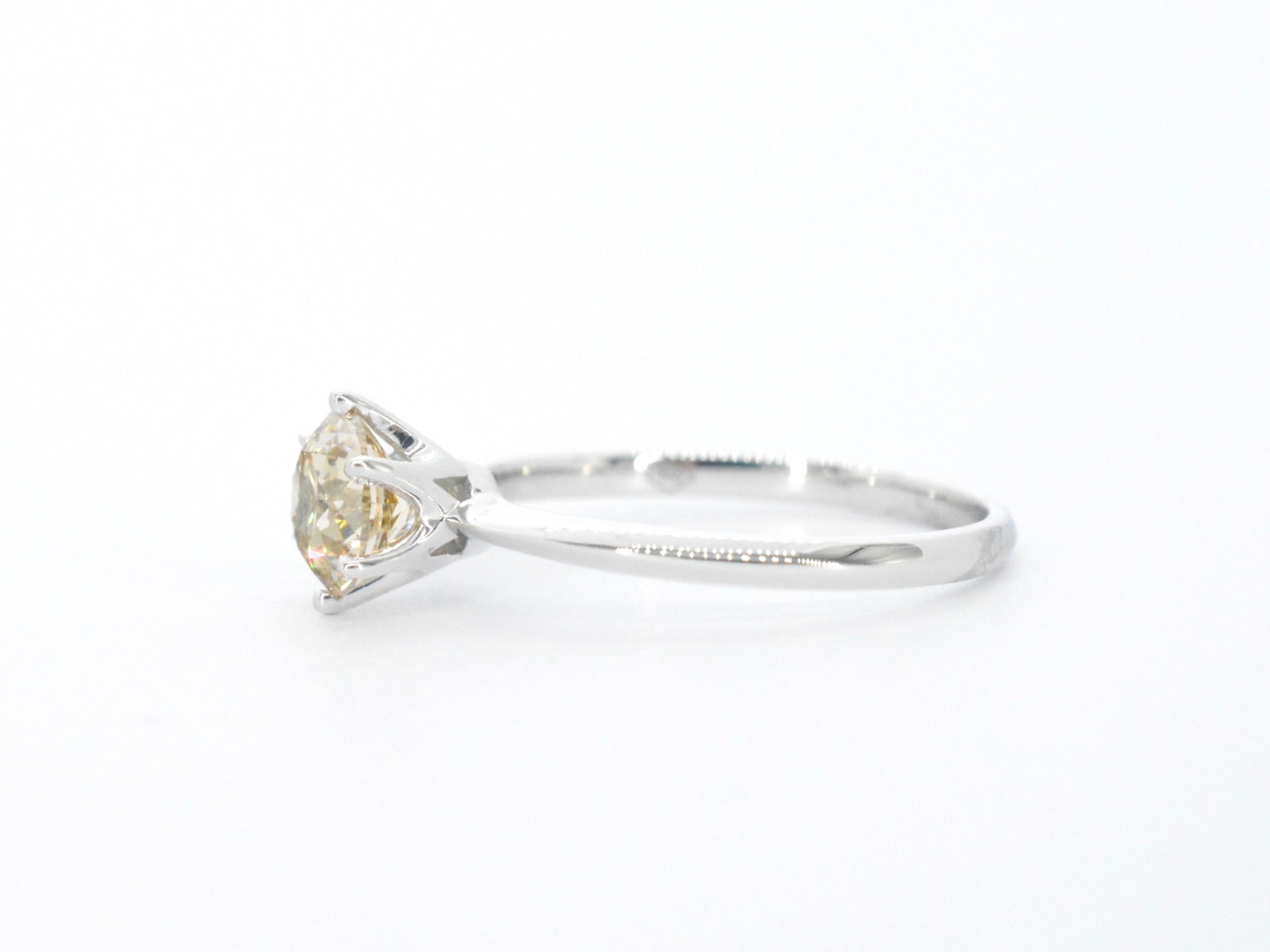 Witgouden solitair ring met diamant