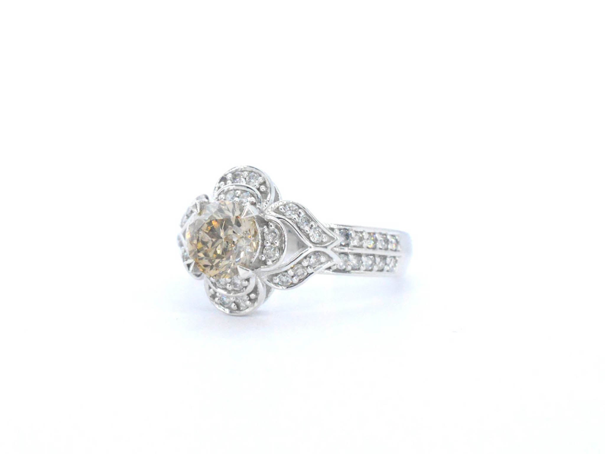 Gouden ring met diamanten