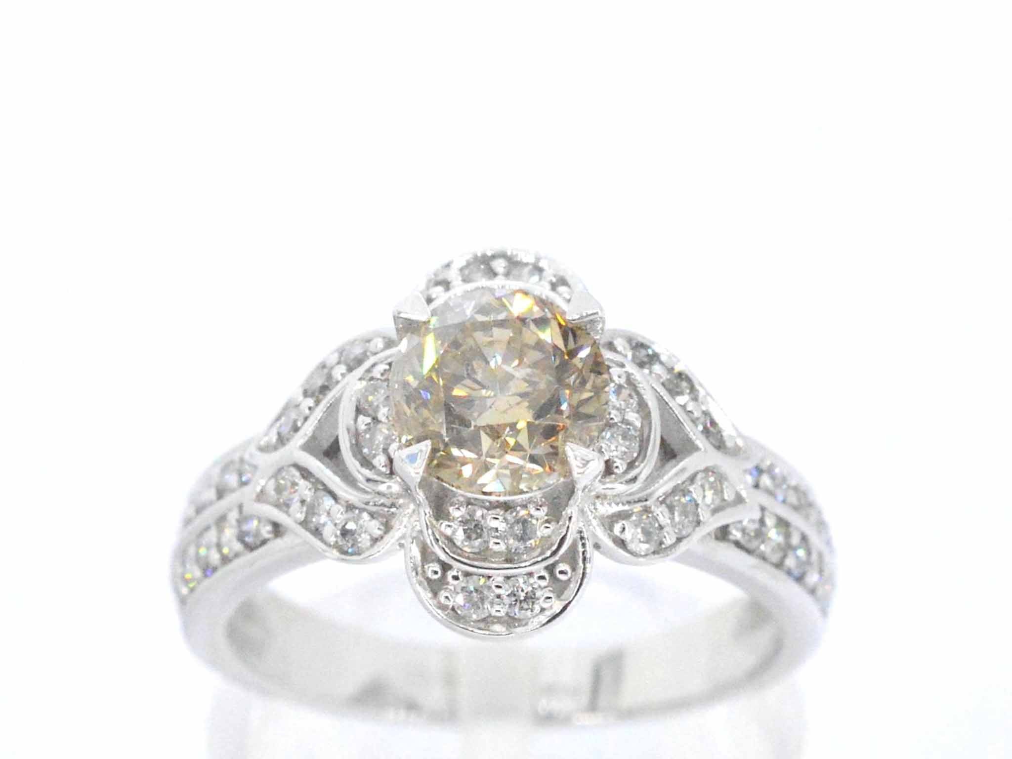 Gouden ring met diamanten