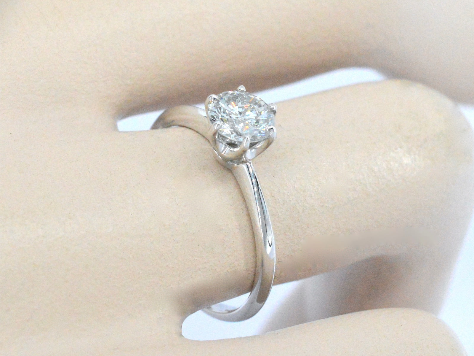Gouden solitair ring met diamant