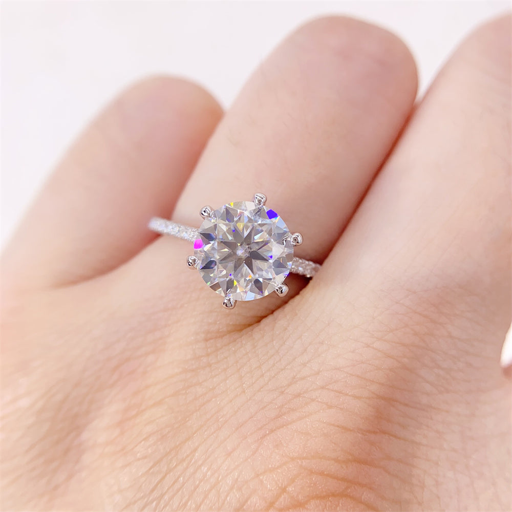 Zes poots solitair ring met briljanten