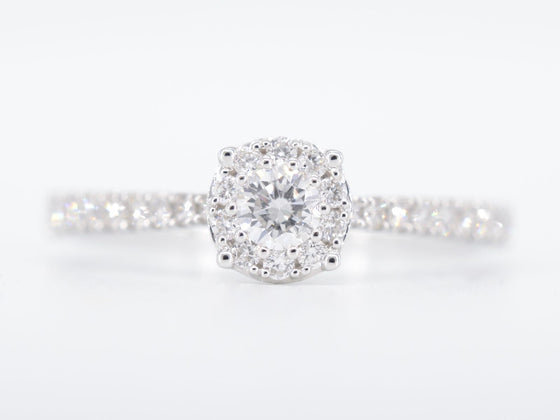 Witgouden entourage ring, natuurlijke diamant
