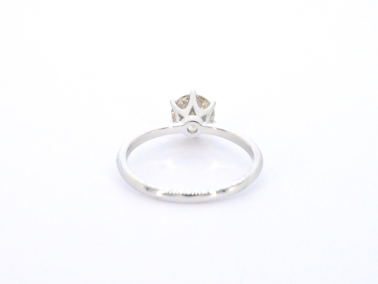 Witgouden solitair ring met diamant