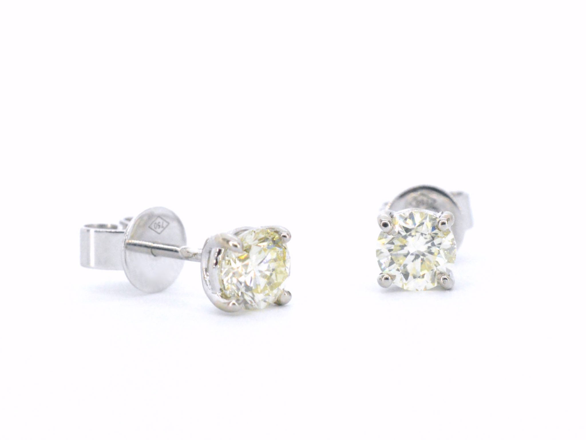 Witgouden oorbellen met diamanten – 1.00 ct