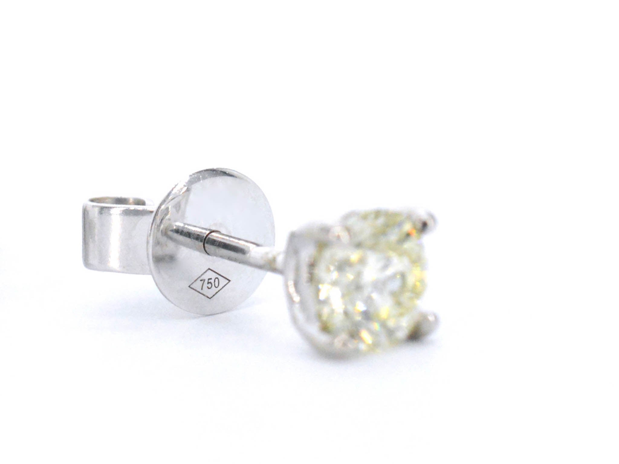 Witgouden oorbellen met diamanten – 1.00 ct