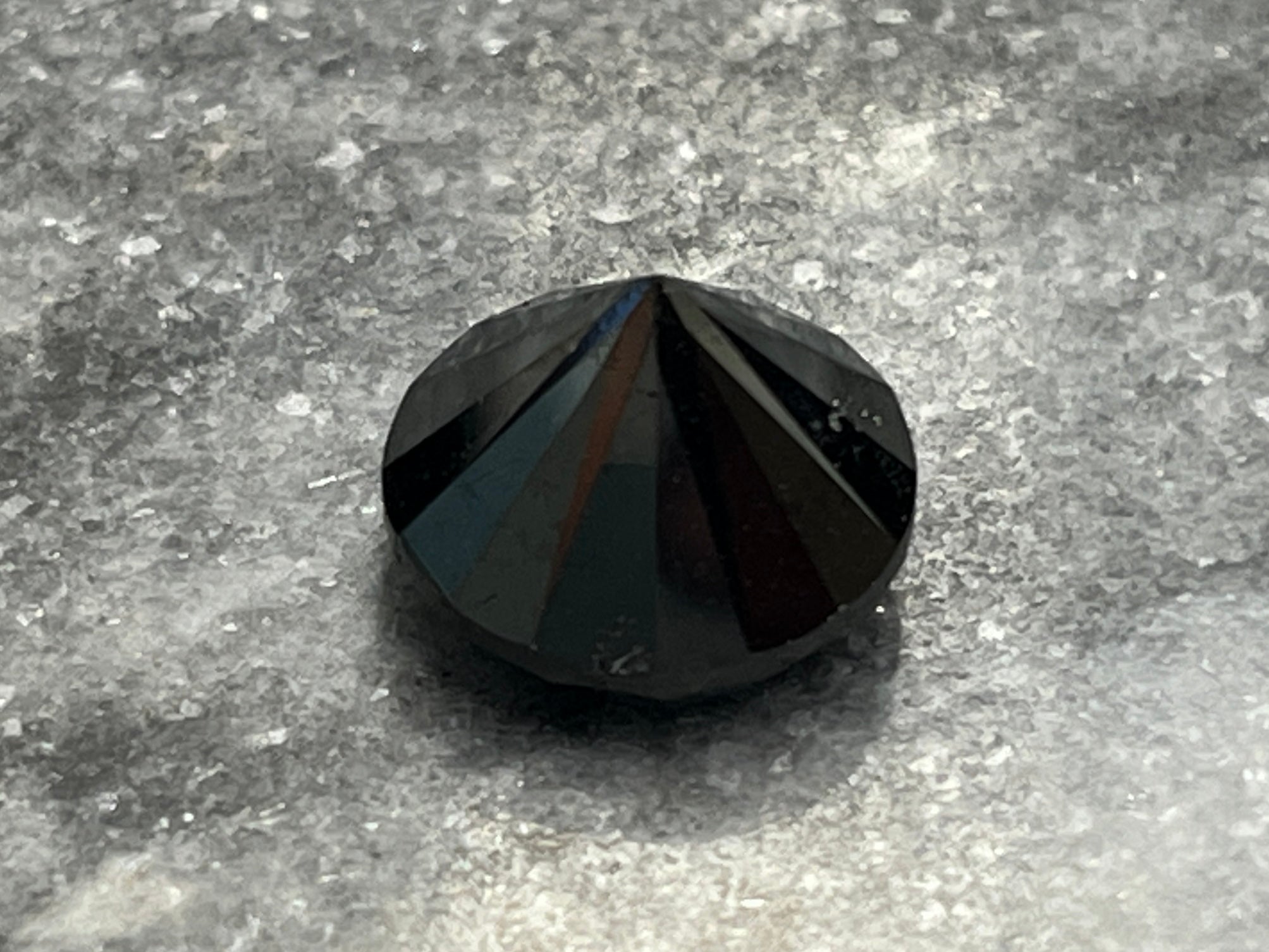 Diamant - 11.35 carat zwarte natuurlijke diamant