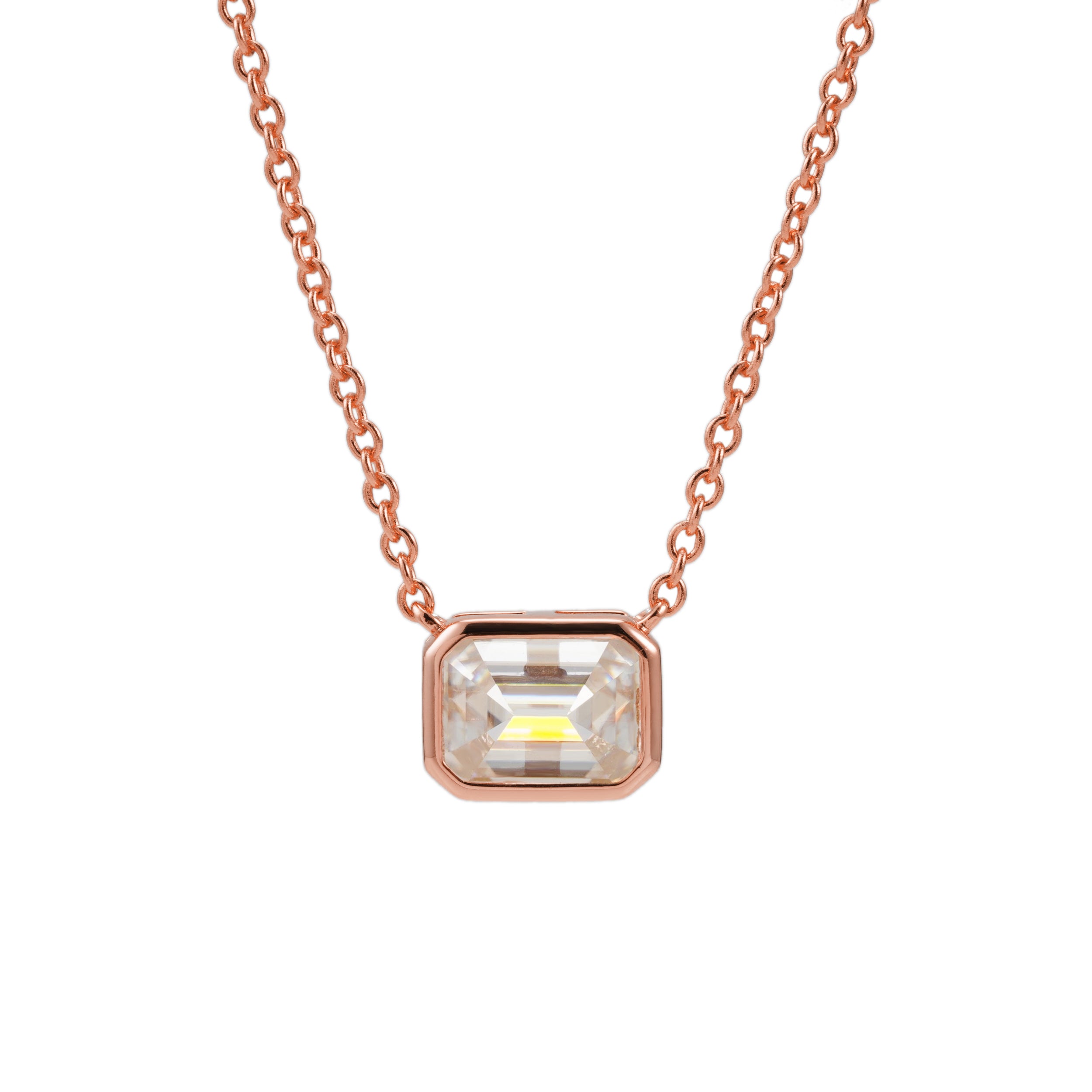 Rosékleurige ketting met rechthoekige hanger