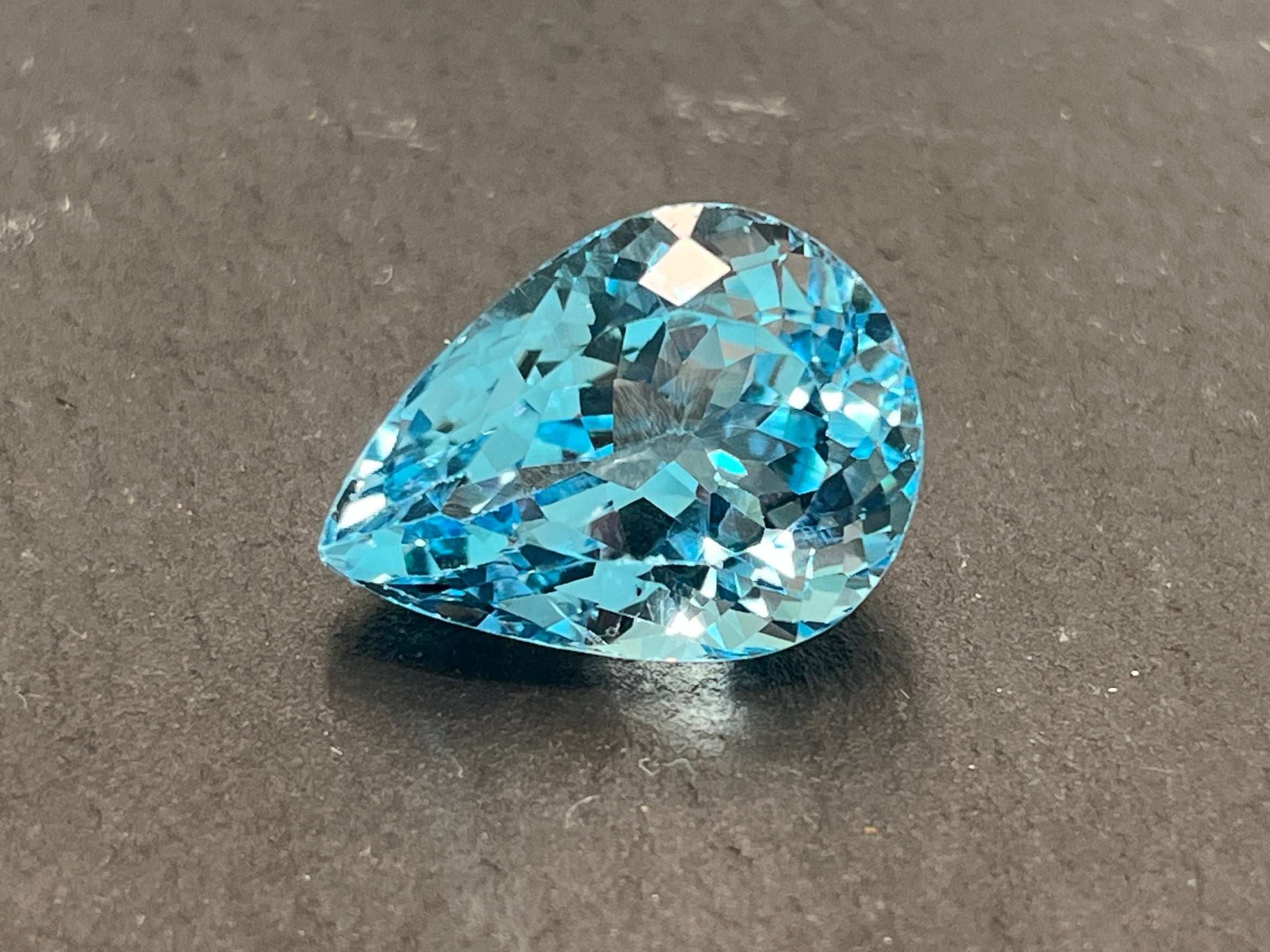 Topaas - 38.51 carat blauwe topaas