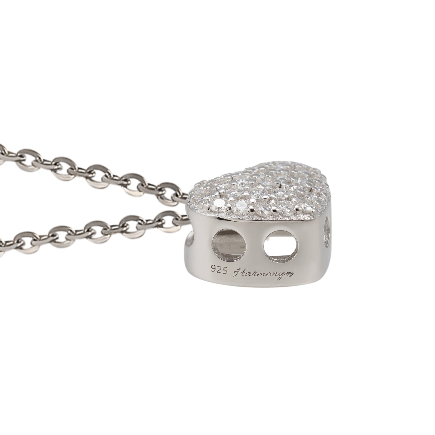 Ketting met hart en kleine ronde stenen in wit zilver
