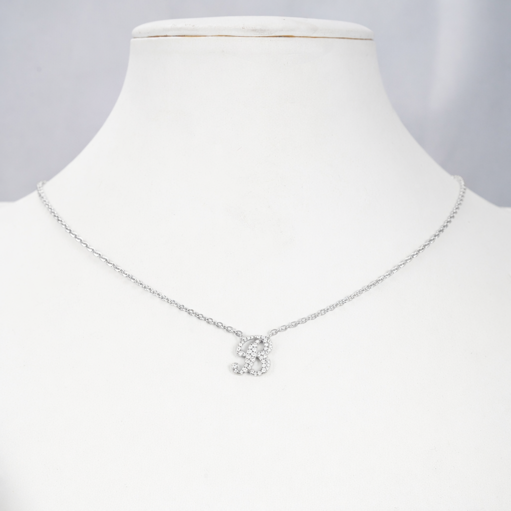 Hoog gehalte zilveren collier met letter hanger B