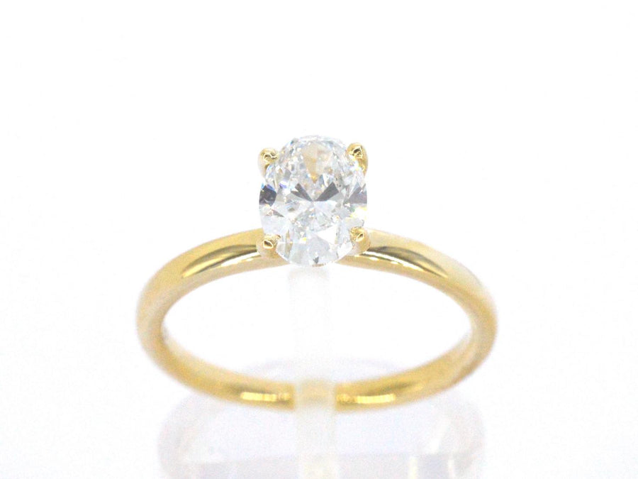 18k gouden solitair, ovaal moissaniet 1.00 ct